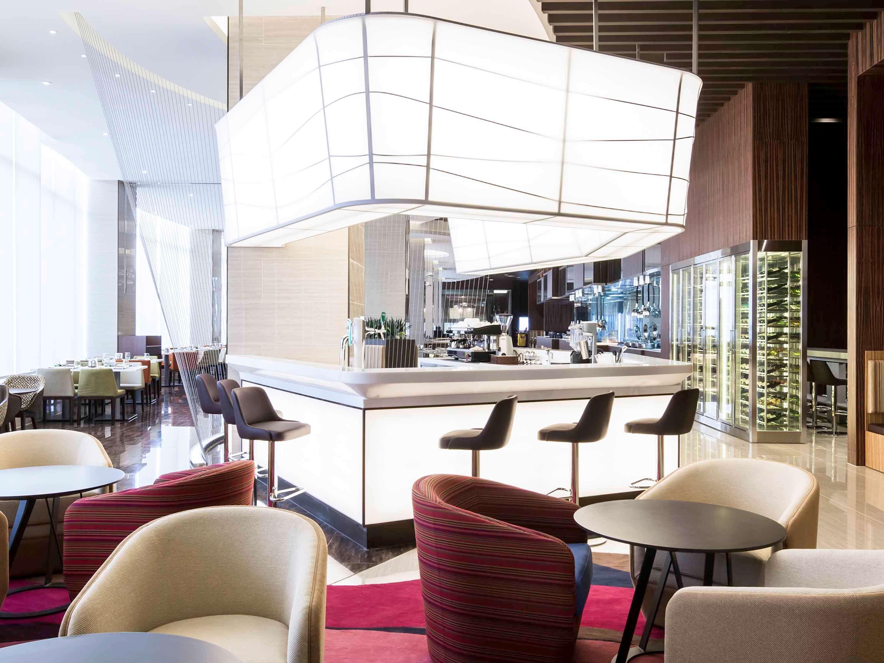 Novotel Ambassador Suwon Esterno foto